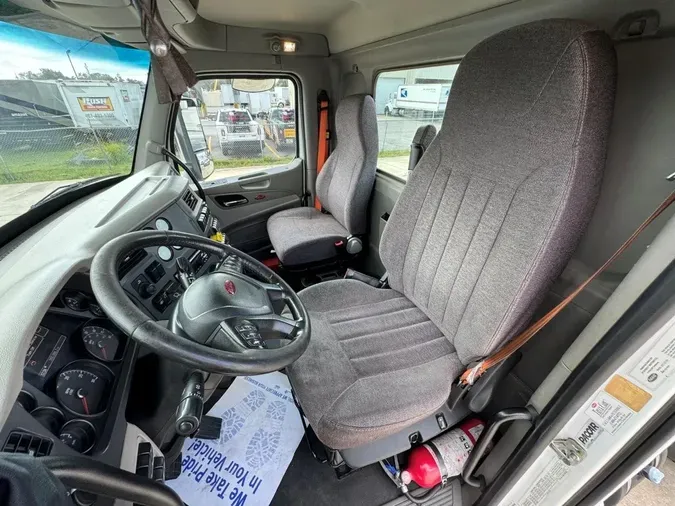 2020 Peterbilt 57960c42b942c27719480ba2cc86874662a