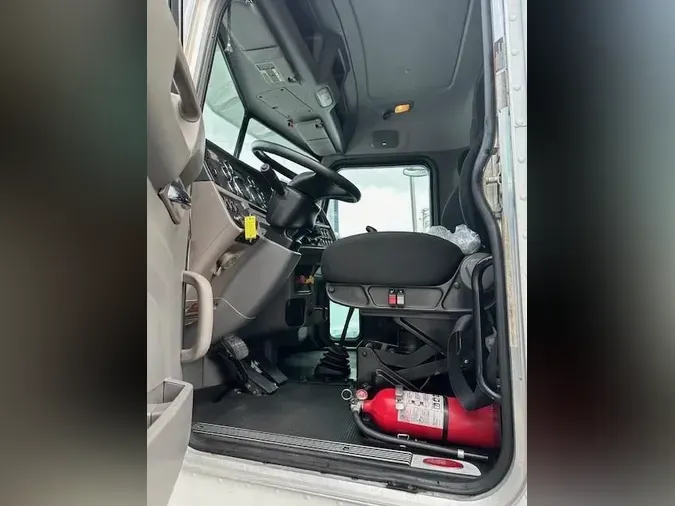2016 Peterbilt 389