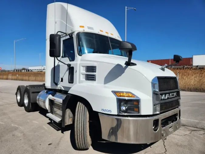 2019 MACK ANTHEM AN64T