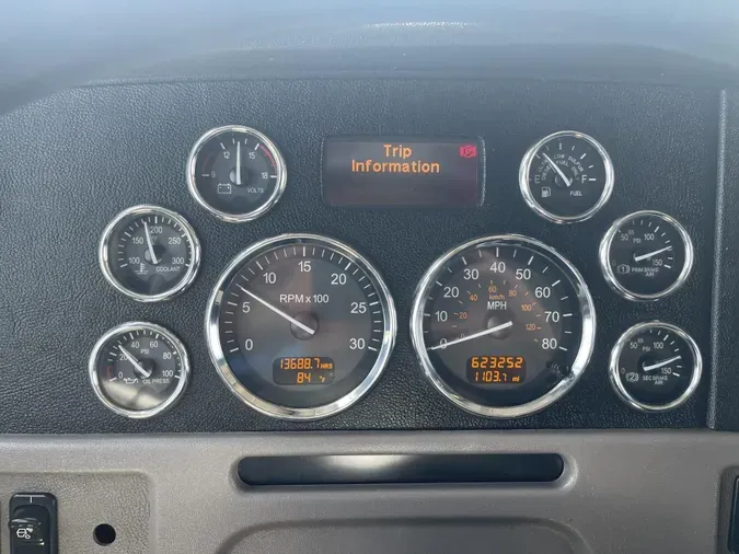 2019 Peterbilt 389