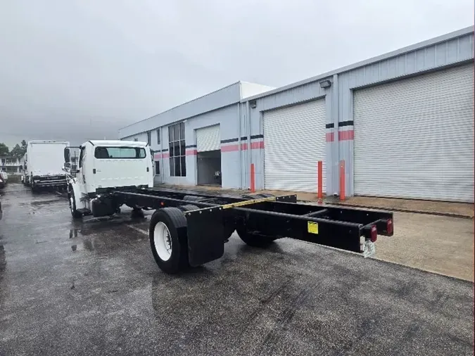 2021 FREIGHTLINER M2 106