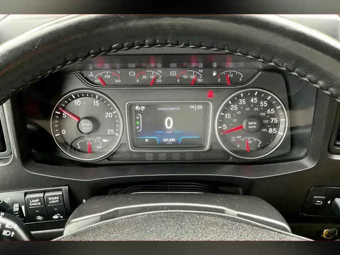 2022 INT LT625 6x4