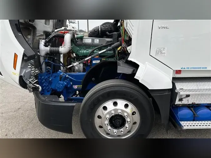 2019 VOLVO VNL74060cc1073dcceccf915a76e4c2ad28176