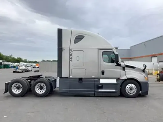 2023 Freightliner Cascadia