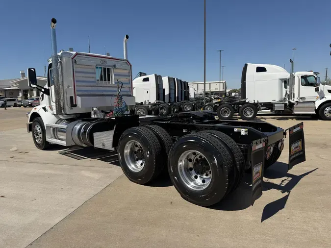 2021 Peterbilt 567