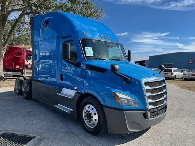 2021 Freightliner Cascadia