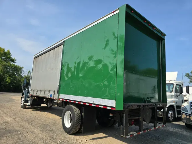 2019 FREIGHTLINER/MERCEDES M2 106