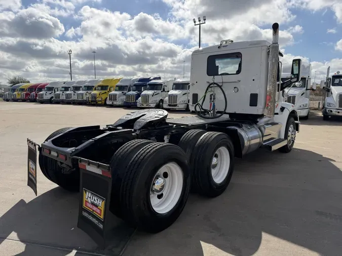 2020 Peterbilt 567