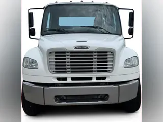2020 Freightliner Business Class M2 112