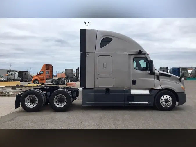 2021 Freightliner Cascadia