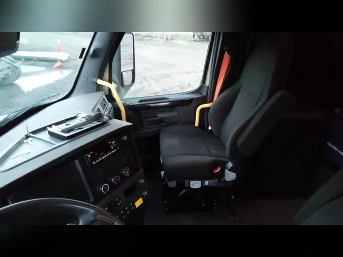 2024 Freightliner Cascadia 126