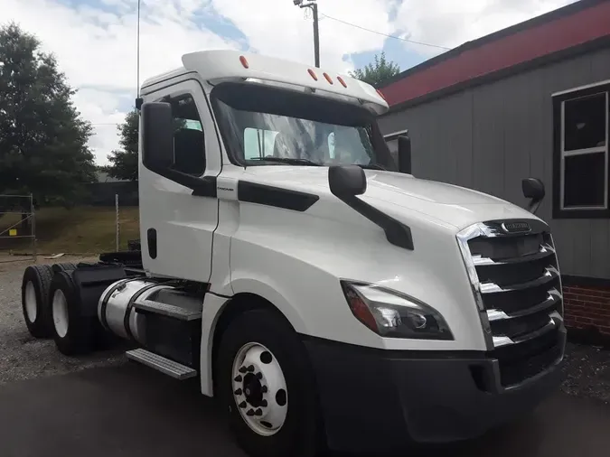 2019 FREIGHTLINER NEW CASCADIA PX12664