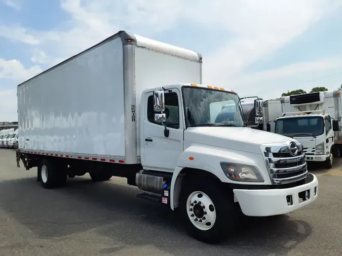 2018 HINO 338