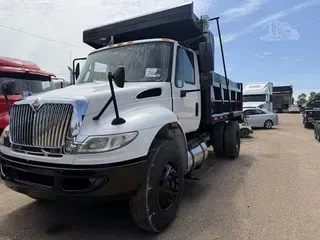 2016 INTERNATIONAL DURASTAR 4300