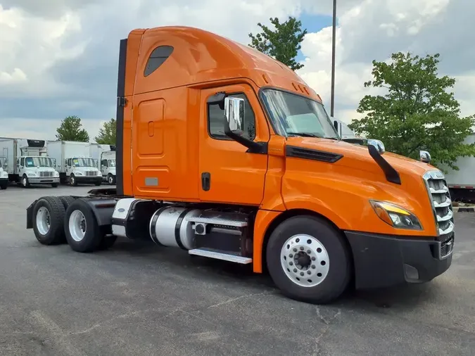 2019 FREIGHTLINER NEW CASCADIA PX12664