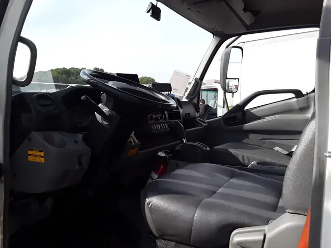 2019 HINO HINO 195