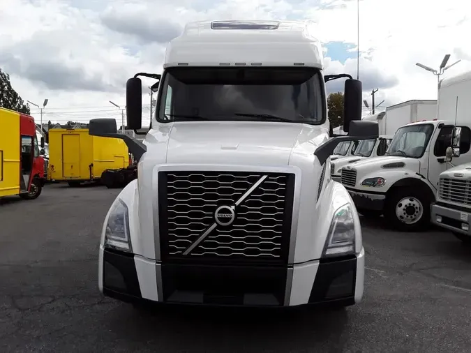 2019 VOLVO VNL64T-760