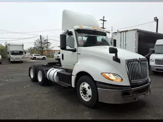 2019 NAVISTAR INTERNATIONAL LT625 DAYCAB T/A