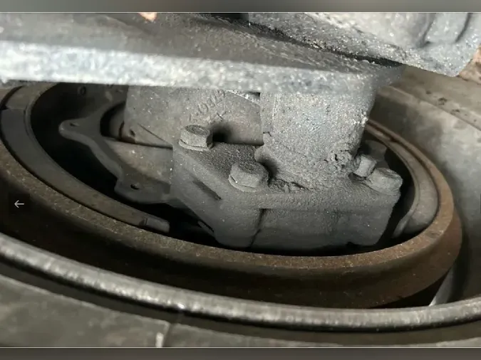 2025 VOLVO VNL64T760