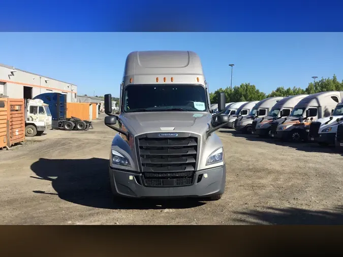 2024 Freightliner Cascadia 126
