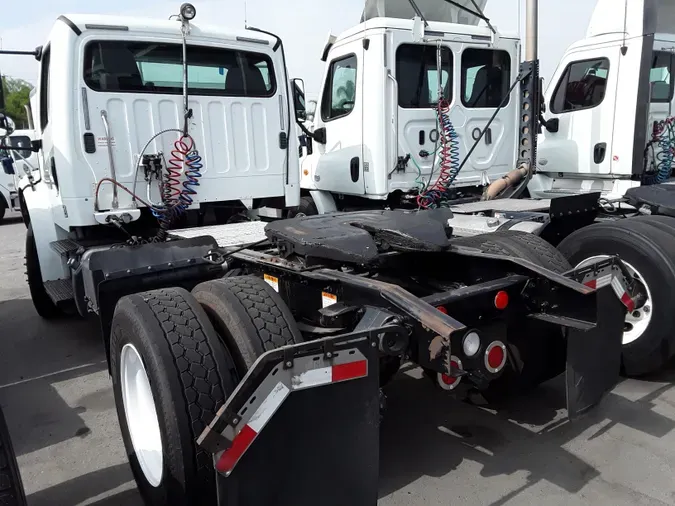2014 FREIGHTLINER/MERCEDES M2 106