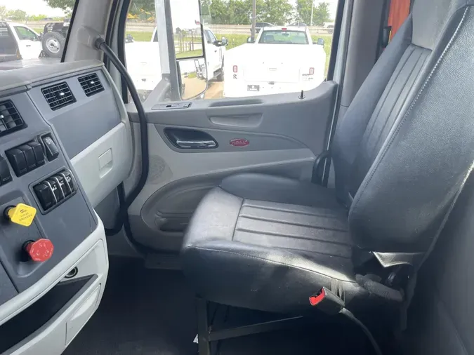 2021 Peterbilt 579