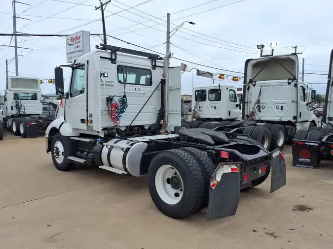 2019 VOLVO VNL42T 300