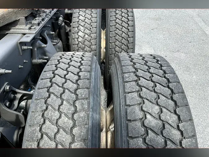 2019 INT LT625 6x4