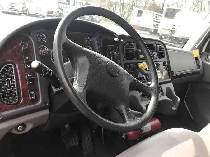 2018 Freightliner M2