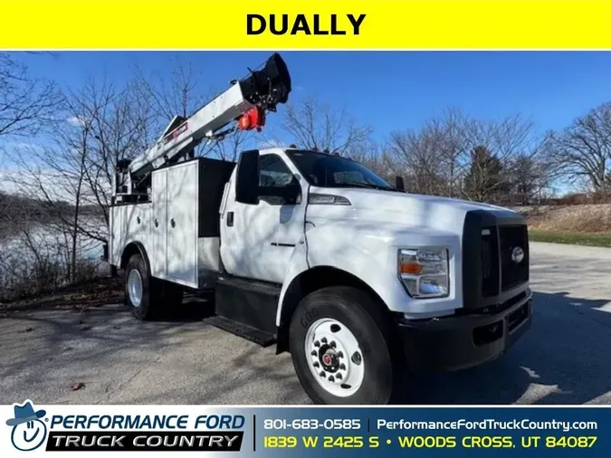 2025 Ford F-750SD6105523fcca3221a2ae17fab428a3d4f