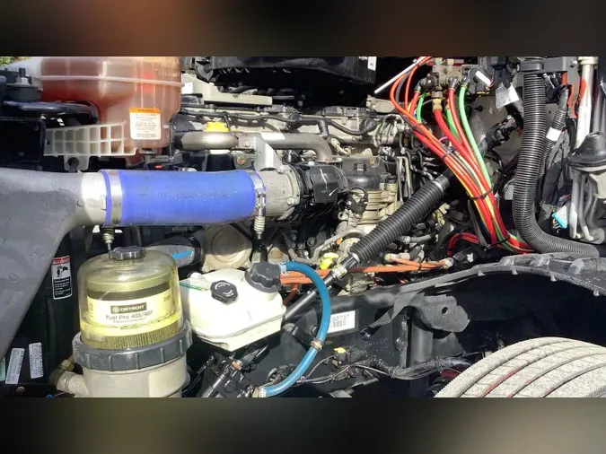 2020 Freightliner Cascadia 12661063f4a38e8784c3acdba7f9c39388e