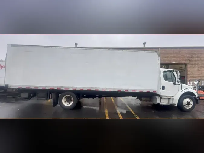 2018 FREIGHTLINER M2 106