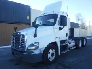 2018 FREIGHTLINER/MERCEDES CASCADIA 125