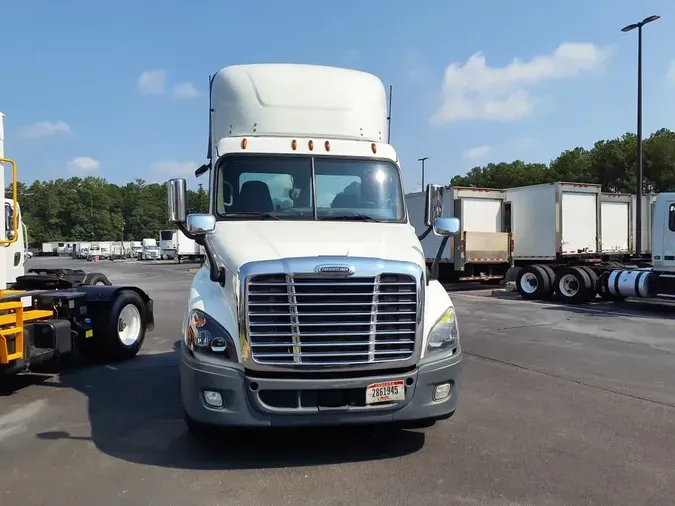 2019 FREIGHTLINER CASCADIA 125