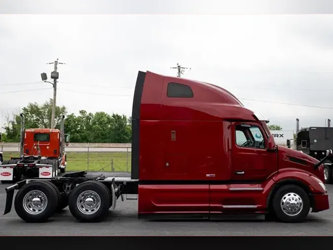 2022 PETERBILT 579