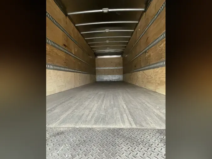 2018 FREIGHTLINER/MERCEDES M2 106