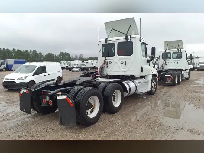 2020 FREIGHTLINER/MERCEDES CASCADIA 125610d4a2927fed65ecb5abe1c4fa9dfcc