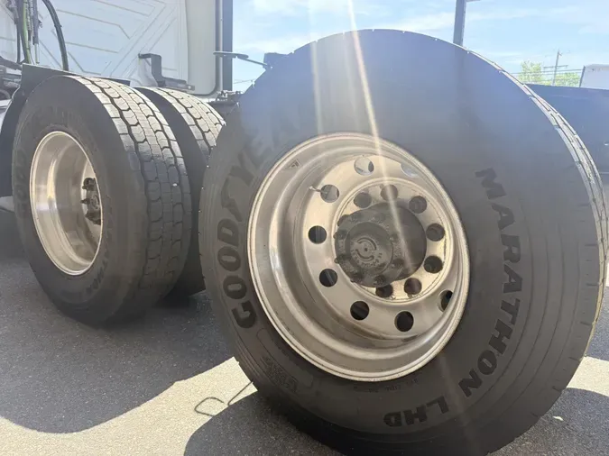 2020 International LT625