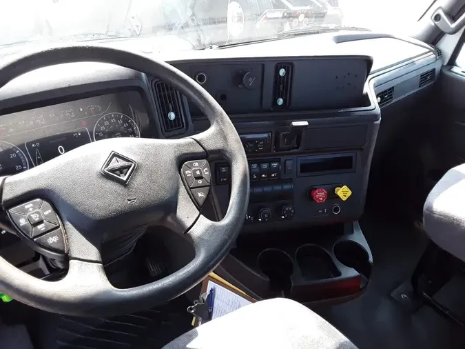2019 NAVISTAR INTERNATIONAL LT625 DAYCAB T/A