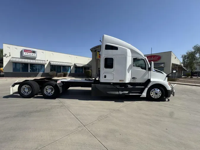 2023 Kenworth T680