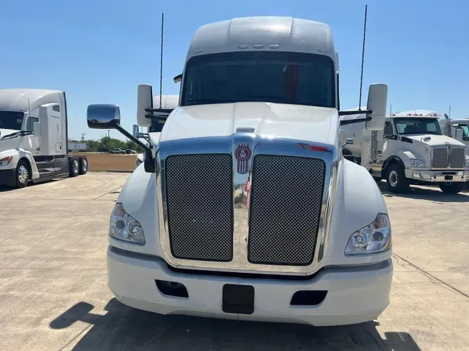 2021 Kenworth T680