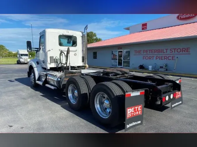 2015 Kenworth T880