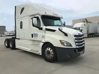 2018 FREIGHTLINER T12664ST