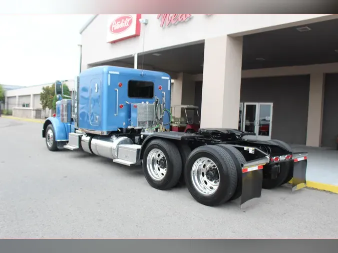 2023 Peterbilt 389611f083372d7a24ec1be347dcd4e5631
