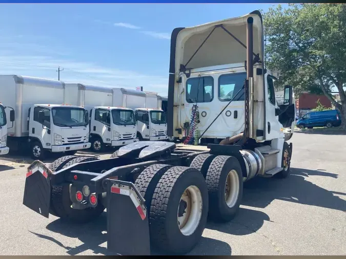 2020 FREIGHTLINER CASCADIA 125