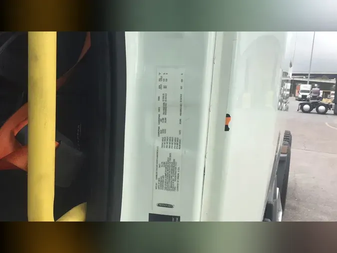 2022 Freightliner Cascadia 126611fd8b38c449ec292eb20f38f87387d