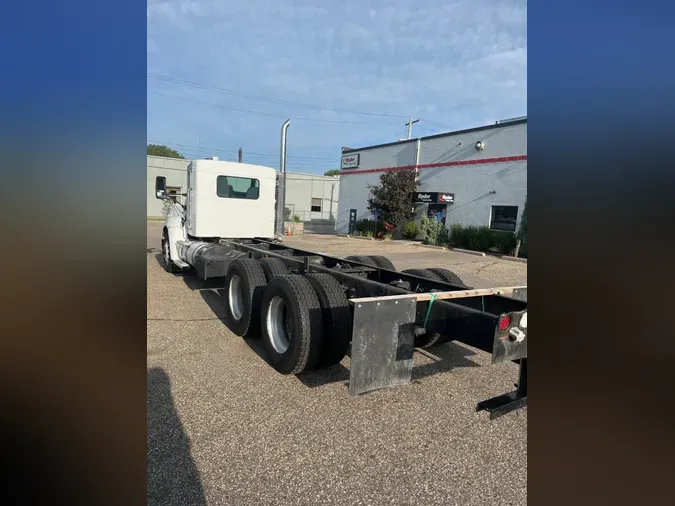 2022 KENWORTH TRUCKS T-370612526082b93ebe535164f6372491c03