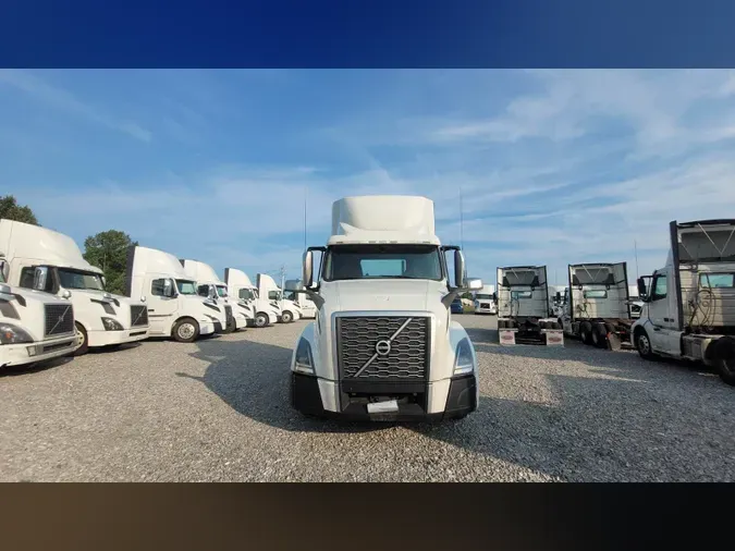 2019 Volvo VNL300