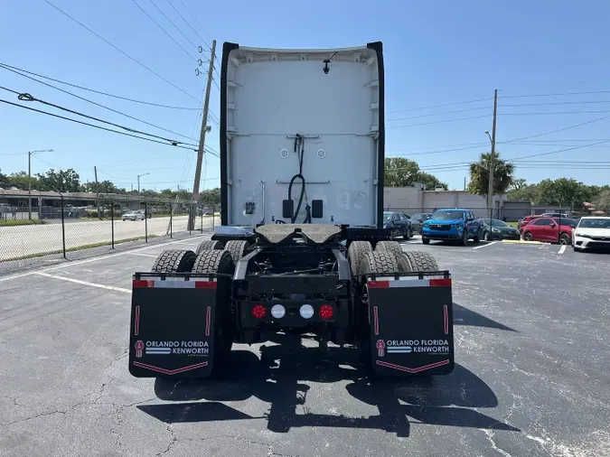 2022 Kenworth T680