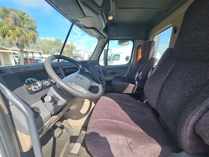 2016 FREIGHTLINER/MERCEDES CASCADIA 1256128d9a4061d179dc4b5f3d98055ccf3